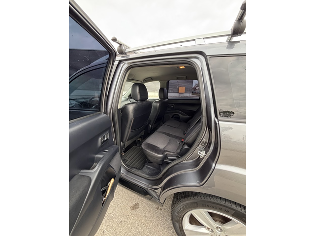 Peugeot 4007 2.4 - автомобили, коли, обяви за нови и употребявани 13