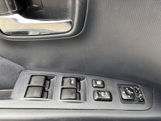 Peugeot 4007 2.4 - автомобили, коли, обяви за нови и употребявани 16