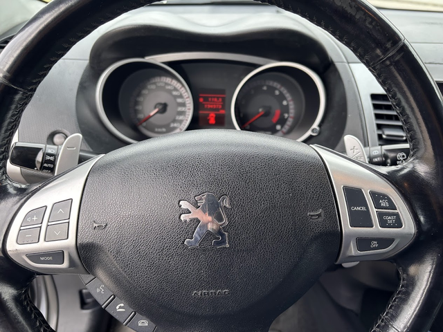Peugeot 4007 2.4 - автомобили, коли, обяви за нови и употребявани 18