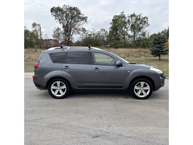 Peugeot 4007 2.4 - автомобили, коли, обяви за нови и употребявани 1