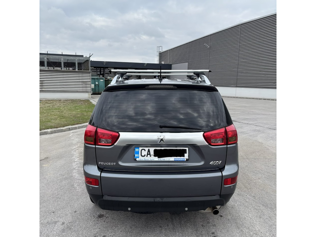 Peugeot 4007 2.4 - автомобили, коли, обяви за нови и употребявани 3