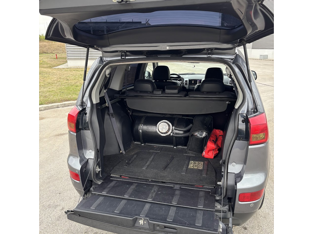 Peugeot 4007 2.4 - автомобили, коли, обяви за нови и употребявани 4