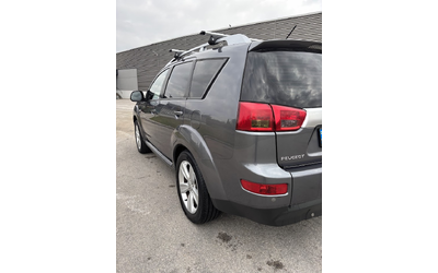 Peugeot 4007 2.4 - автомобили, коли, обяви за нови и употребявани 6