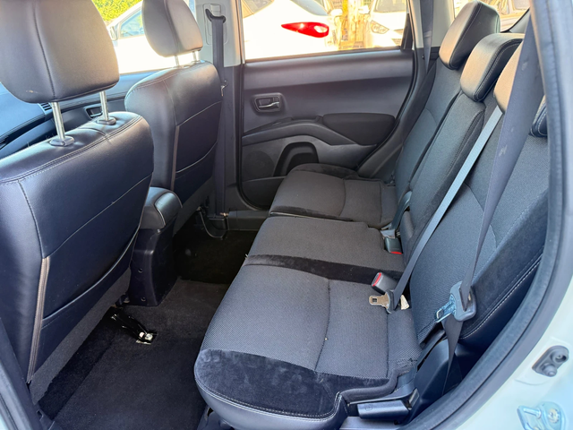 Peugeot 4007 2.2hdi * 4x4* Avtom* koja* UNIKAT* - автомобили, коли, обяви за нови и употребявани 6