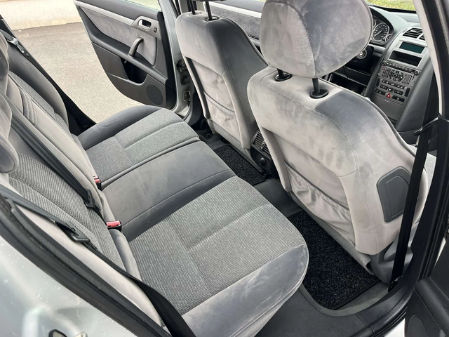 Peugeot 407 2.0I 136кс EURO 4 КЛИМАТРОНИК ПОДГРЕВ ПАРКТРОНИК - автомобили, коли, обяви за нови и употребявани 9