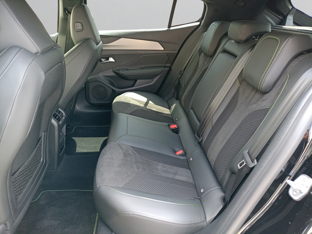 Peugeot 408 GT 1,2 PureTech 130 EAT8 EURO 6.4 - автомобили, коли, обяви за нови и употребявани 10
