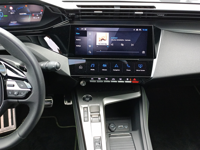 Peugeot 408 GT 1,6 Plug-in HYBRID 2WD 180 e-EAT8 EURO 6.4 - автомобили, коли, обяви за нови и употребявани 12