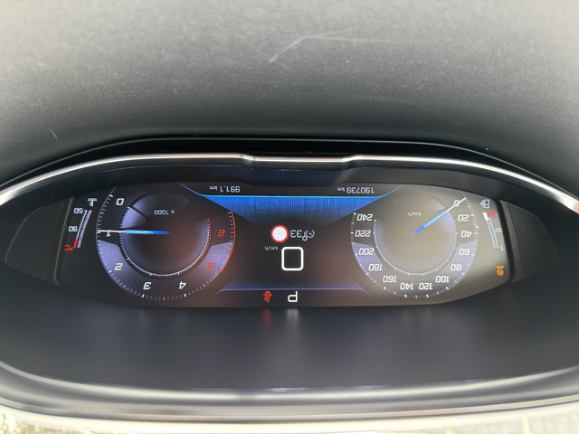 Peugeot 5008 1.5 / 6+ 1 места / Автомат / ЛИЗИНГ - автомобили, коли, обяви за нови и употребявани 12