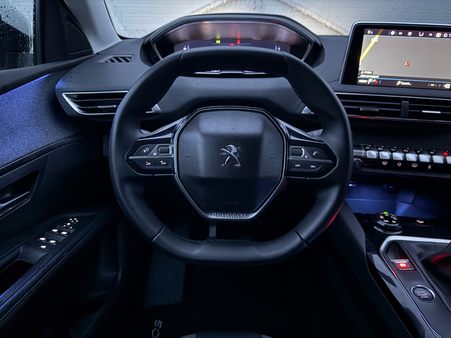 Peugeot 5008 1.5 HDI Навигация/Digital/Камера/Ambient/Лизинг - автомобили, коли, обяви за нови и употребявани 11