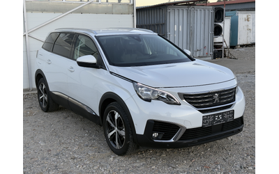 peugeot-5008-1-5-hdi-navigatsiya-digital-kamera-ambient-lizing - 1