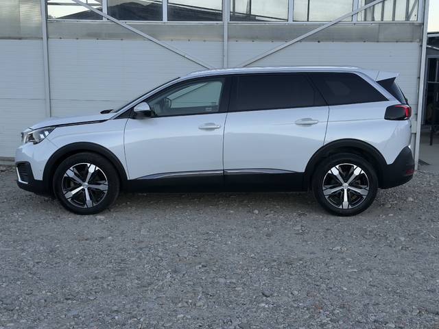Peugeot 5008 1.5 HDI Навигация/Digital/Камера/Ambient/Лизинг - автомобили, коли, обяви за нови и употребявани 6
