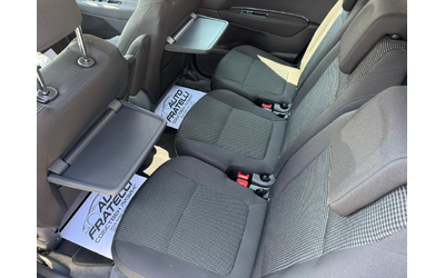 Peugeot 5008 1.6 HDI - автомобили, коли, обяви за нови и употребявани 17