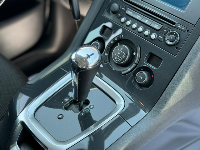 Peugeot 5008 1.6 HDI - автомобили, коли, обяви за нови и употребявани 9