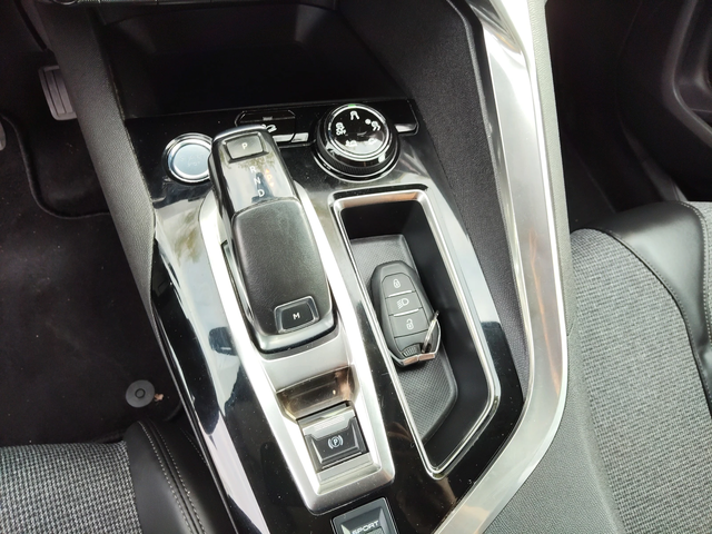 Peugeot 5008 1, 6d 120ps AUTOMATIC 7 MECTA - автомобили, коли, обяви за нови и употребявани 13