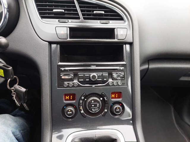 Peugeot 5008 2, 0HDI 150ps 7МЕСТА - автомобили, коли, обяви за нови и употребявани 7