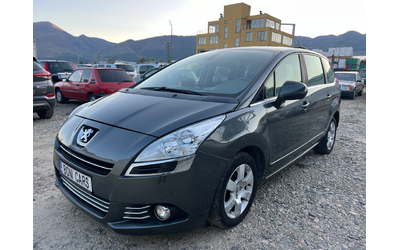 peugeot-5008 - 0
