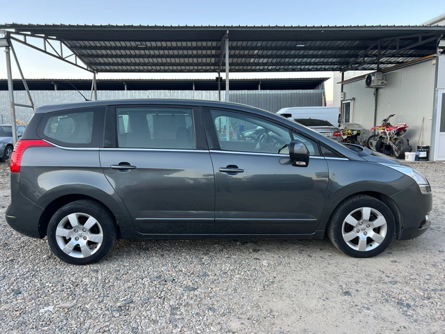 Peugeot 5008 2.0 HDI 150к.с. 7-местна - автомобили, коли, обяви за нови и употребявани 3
