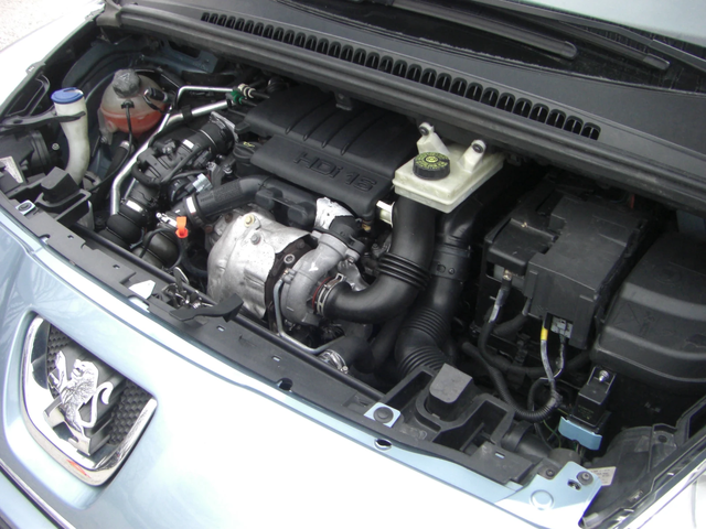 Peugeot 5008 1.6HDI 6ck.KLIMATRONIK - автомобили, коли, обяви за нови и употребявани 16