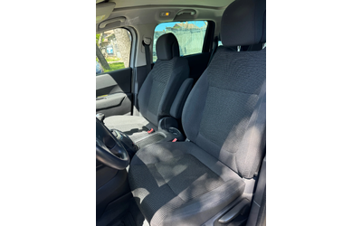 Peugeot 5008 1.6 DIESEL AUSTRIA - автомобили, коли, обяви за нови и употребявани 9