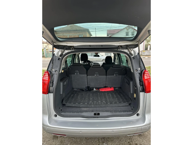 Peugeot 5008 - автомобили, коли, обяви за нови и употребявани 7