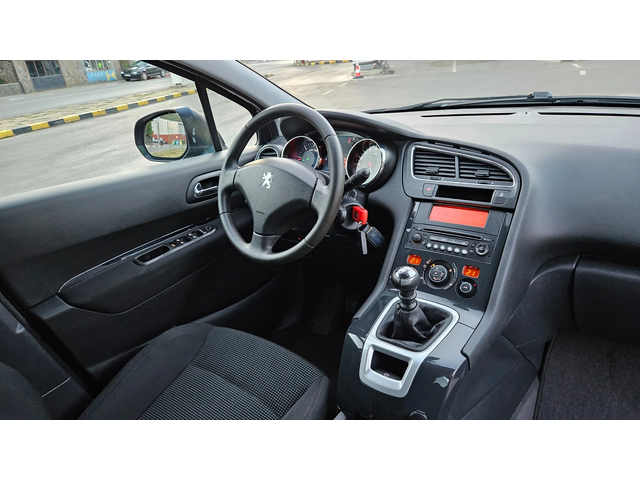 Peugeot 5008 1.6 Hdi 7mesta/Klimatron/6skorosti - автомобили, коли, обяви за нови и употребявани 10