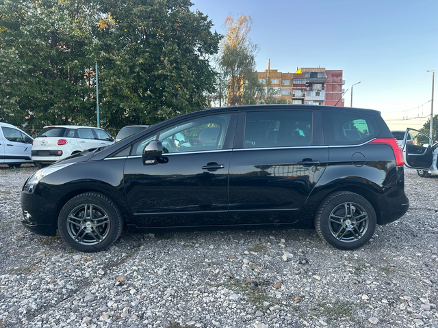 Peugeot 5008 1.6HDI 112kc PANO NAVI - автомобили, коли, обяви за нови и употребявани 5
