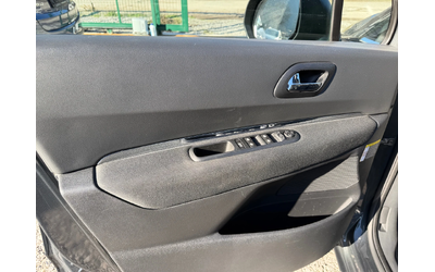 Peugeot 5008 1.6HDI 6 ck 7 Местен ITALIA - автомобили, коли, обяви за нови и употребявани 12