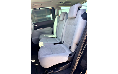 Peugeot 5008 - автомобили, коли, обяви за нови и употребявани 12