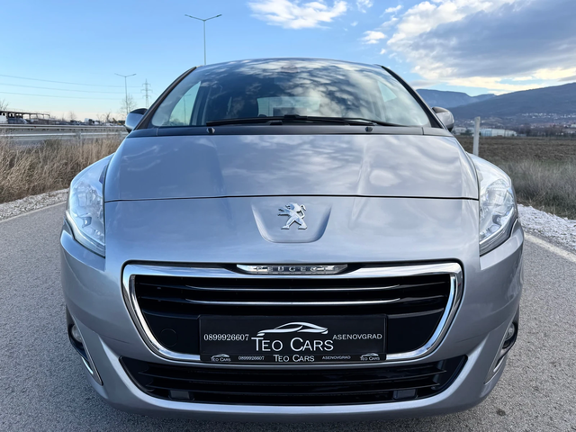 Peugeot 5008 1.6 HDI / FACELIFT / LED / 6+ 1 / NAVI / PARKTRONI - автомобили, коли, обяви за нови и употребявани 1