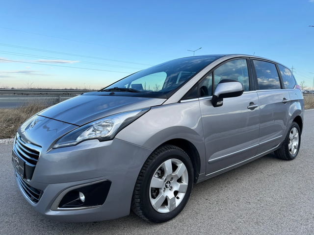 Peugeot 5008 1.6 HDI / FACELIFT / LED / 6+ 1 / NAVI / PARKTRONI - автомобили, коли, обяви за нови и употребявани 2
