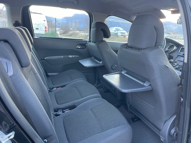 Peugeot 5008 1.6e-HDI-114-7m-ITALIA - автомобили, коли, обяви за нови и употребявани 5