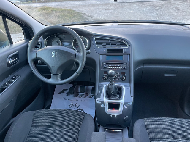 Peugeot 5008 1.6e-HDI-114-7m-ITALIA - автомобили, коли, обяви за нови и употребявани 6
