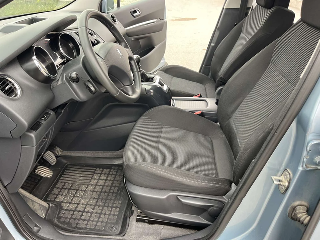 Peugeot 5008 1.6HDI 112кс EURO 5 ПЕРФЕКТНО ВНОС ИТАЛИЯ - автомобили, коли, обяви за нови и употребявани 7