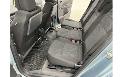 Peugeot 5008 1.6HDI 112кс EURO 5 ПЕРФЕКТНО ВНОС ИТАЛИЯ - автомобили, коли, обяви за нови и употребявани 8