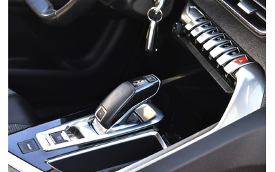 Peugeot 5008 1.6HDI* ALLURE* DIGITAL* 6+ 1* PANORAMA - автомобили, коли, обяви за нови и употребявани 13