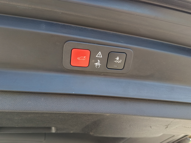 Peugeot 5008 - автомобили, коли, обяви за нови и употребявани 16