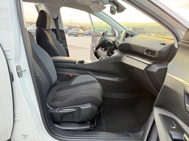 Peugeot 5008 1.5hdi 130 ks Собствен лизинг !!! - автомобили, коли, обяви за нови и употребявани 10