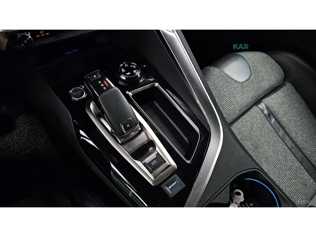 Peugeot 5008 1.5* BlueHDi* Allure* ПОДГРЕВ* КАМЕРА* KEYLESS* - автомобили, коли, обяви за нови и употребявани 11