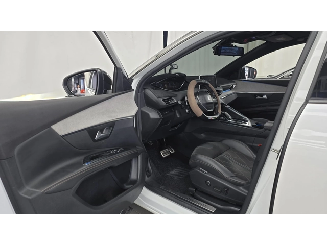 Peugeot 5008 2.0 BlueHDi GT | ACC | Memory | Panorama - автомобили, коли, обяви за нови и употребявани 13