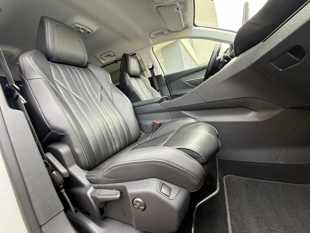 Peugeot 5008 GT-LINE-AVTOMAT-7м-DIGITAL-COCPIT-ШВЕЙЦАРИЯ - автомобили, коли, обяви за нови и употребявани 13