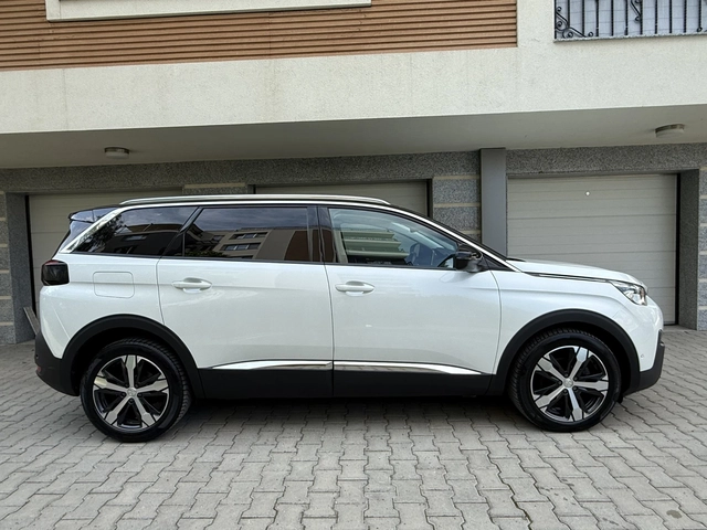Peugeot 5008 GT-LINE-AVTOMAT-7м-DIGITAL-COCPIT-ШВЕЙЦАРИЯ - автомобили, коли, обяви за нови и употребявани 3