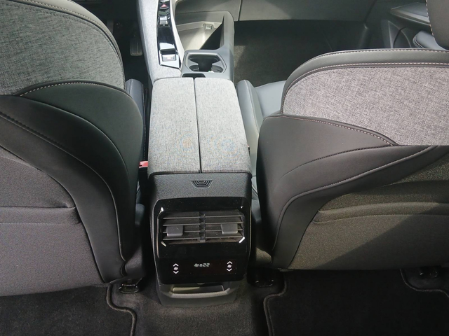 Peugeot 5008 ALLURE - автомобили, коли, обяви за нови и употребявани 16