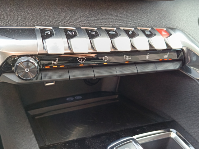 Peugeot 5008 ALLURE PACK - автомобили, коли, обяви за нови и употребявани 11