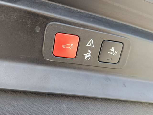 Peugeot 5008 ALLURE PACK - автомобили, коли, обяви за нови и употребявани 17