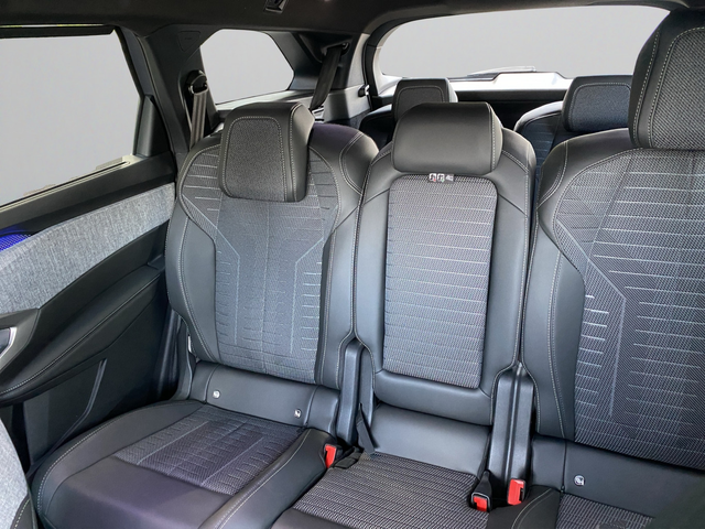 Peugeot 5008 GT 1.2 PureTech 145 HYBRID 48V e-DCS6 EURO 6.4 - автомобили, коли, обяви за нови и употребявани 11