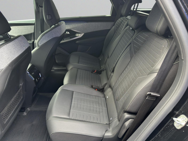 Peugeot 5008 GT 1.6 Plug-in HYBRID 2WD 195 e-DCS7 EURO 6.4 - автомобили, коли, обяви за нови и употребявани 11
