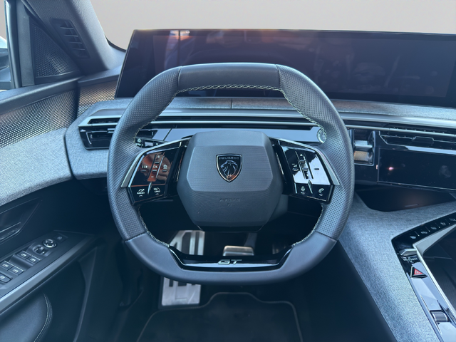 Peugeot 5008 GT 1.6 Plug-in HYBRID 2WD 195 e-DCS7 EURO 6.4 - автомобили, коли, обяви за нови и употребявани 9