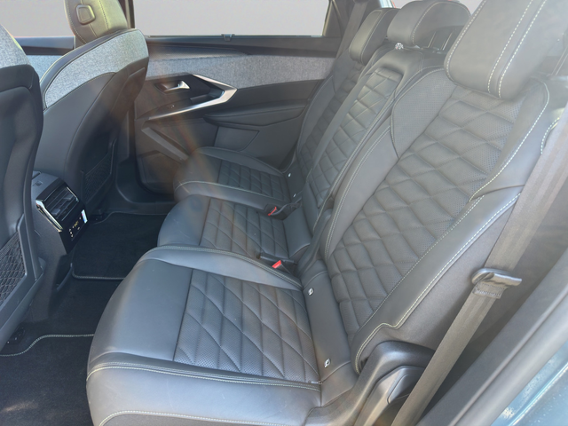 Peugeot 5008 GT - автомобили, коли, обяви за нови и употребявани 8