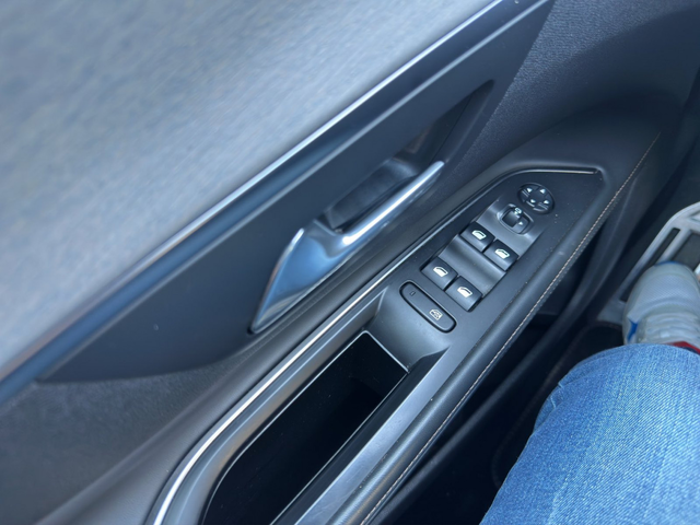 Peugeot 5008 New Line Up GT PACK 2.0 BlueHDi 180 S&S EAT8 EURO 6 - автомобили, коли, обяви за нови и употребявани 16