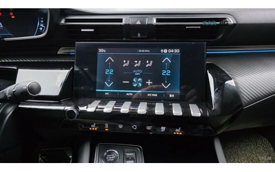 Peugeot 508 1.5* BlueHDi* Allure* ПОДГРЕВ* КАМЕРА* KEYLESS* - автомобили, коли, обяви за нови и употребявани 11